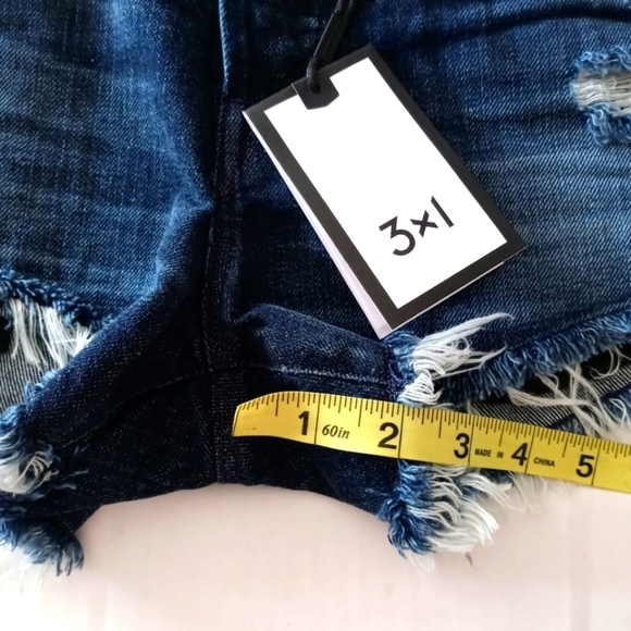 NEW 3X1 Women's Raw Hem  Distressed Dark Blue Jean Shorts Size 28 New - Picture 10 of 14